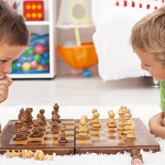 Σκάκι για παιδιά: Ταξίδι σε 64 τετράγωνα με βασιλιάδες και ιππότες!