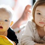 Για εσένα μαμά, με ένα νήπιο και ένα μωρό